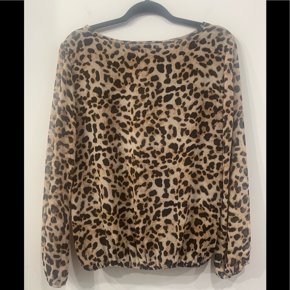 Vince Camuto Leopard Print Blouse size M - Picture 2 of 8